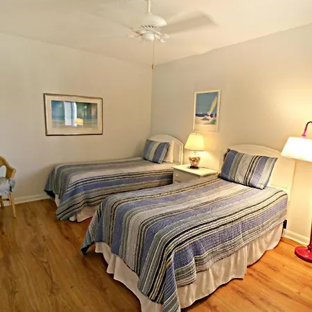 Ocean Village Club J26